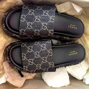 Gucci jacquard black denim NWT , 38